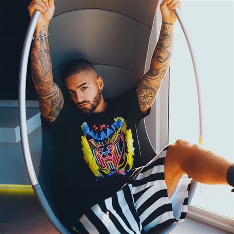 maluma y donatella versace|Maluma Crowned Fashion King as New Face of Versace.